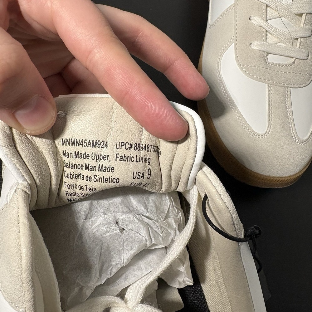 Madden NYC White& beige Mens Shoes SIZE 9 NWT And Box - Picture 6 of 6